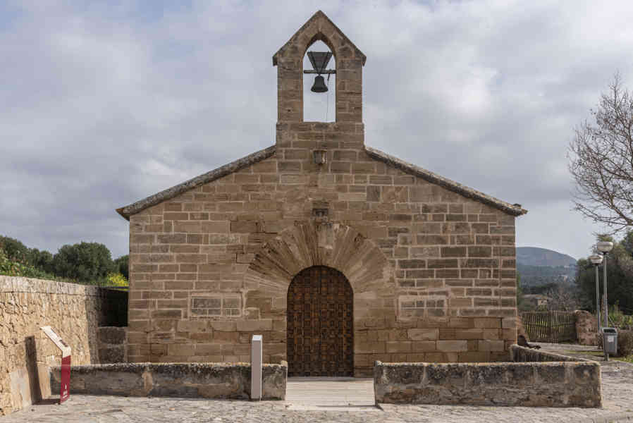 Mallorca - Alcúdia 26 - iglesia de Santa Anna.jpg